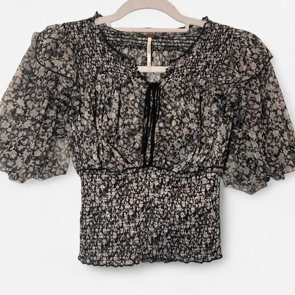 Free People Beatrice Printed Lace-Up Puff Sleeve Top XS | Cottagecore Boho